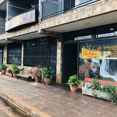 La Familia Hotel Puerto Iguazú Extérieur photo