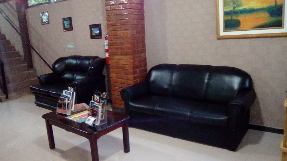 La Familia Hotel Puerto Iguazú Extérieur photo