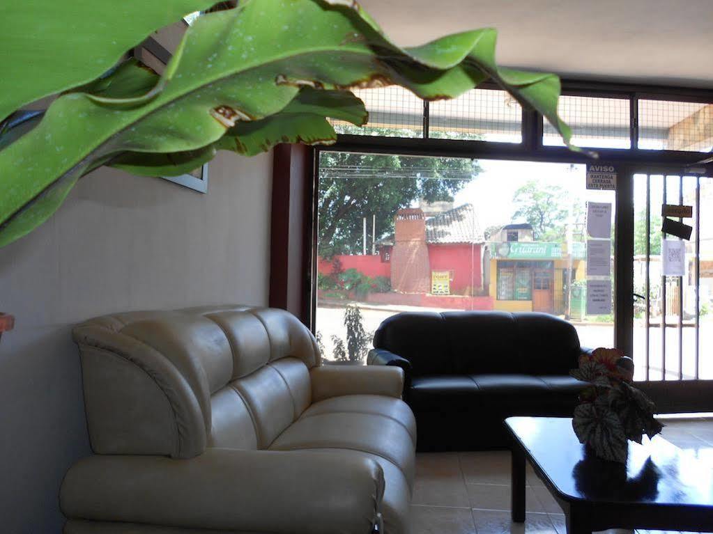 La Familia Hotel Puerto Iguazú Extérieur photo